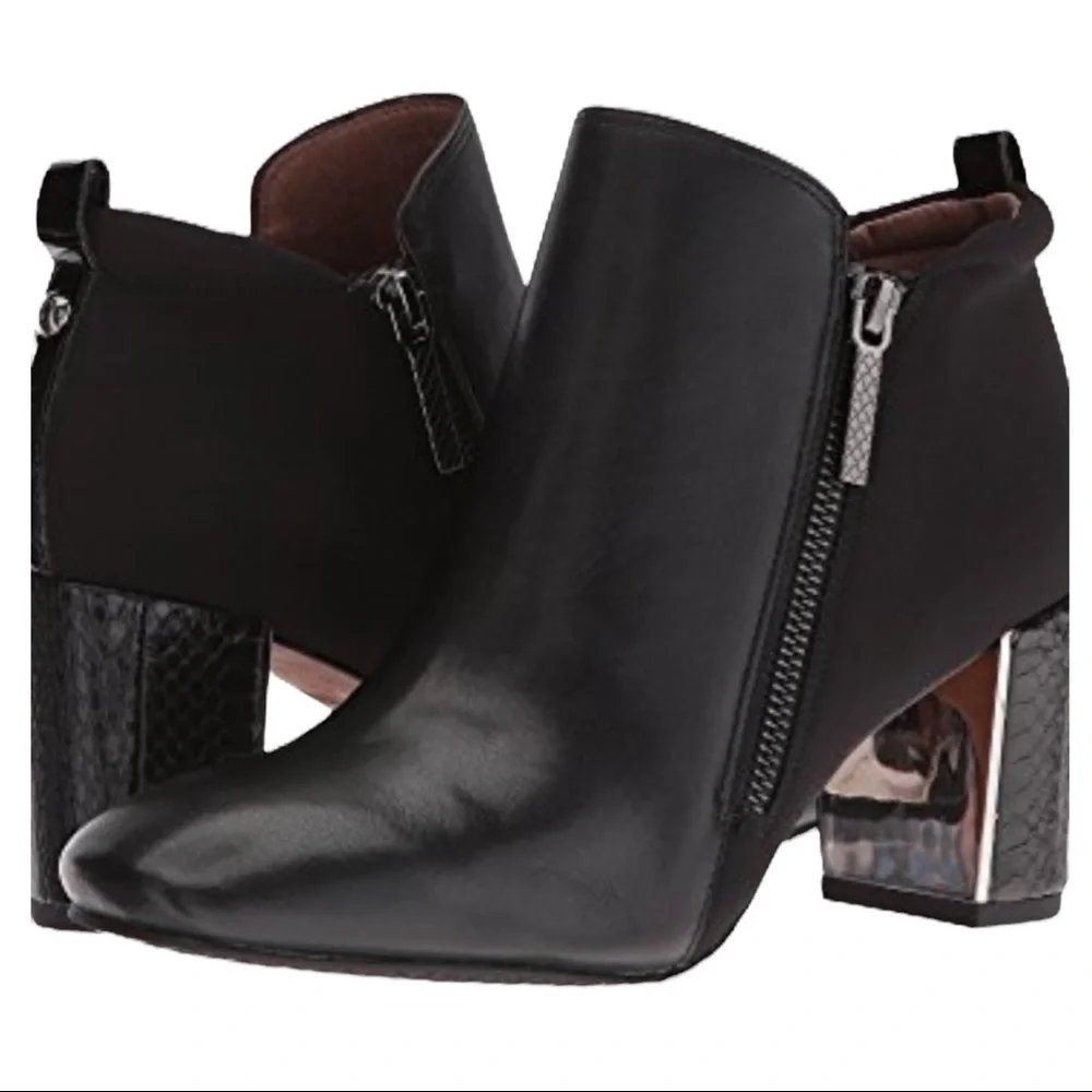 Donald J Pliner Coralie Black Leather Ankle Boot Block Heel Size 6.5